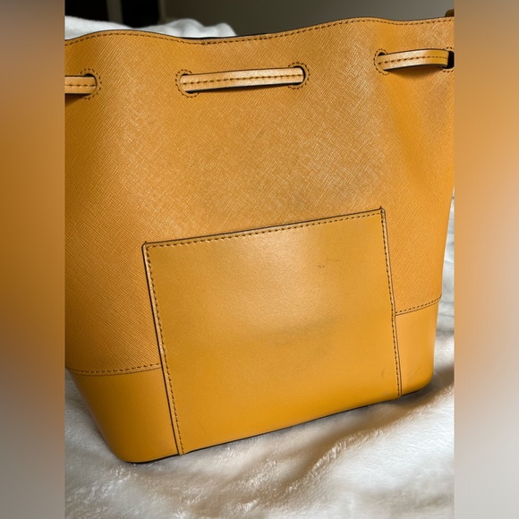 Michael Kors Bucket Bag - Picture 5 of 11
